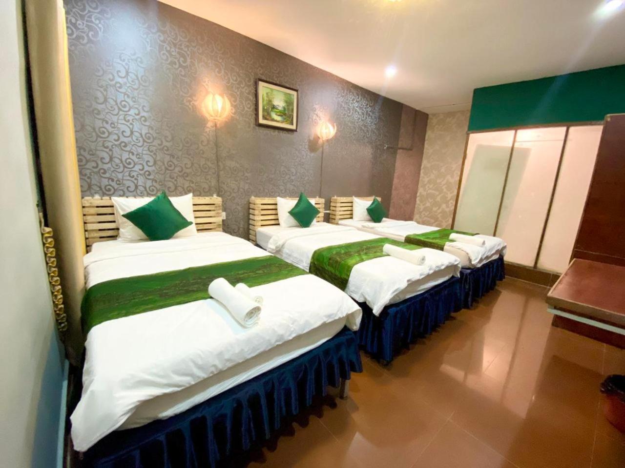 Moonlight Villa Phnom Penh Exterior photo