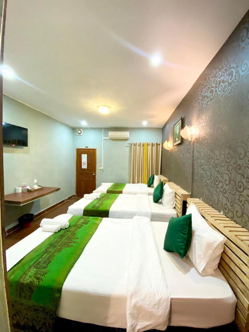 Moonlight Villa Phnom Penh Exterior photo